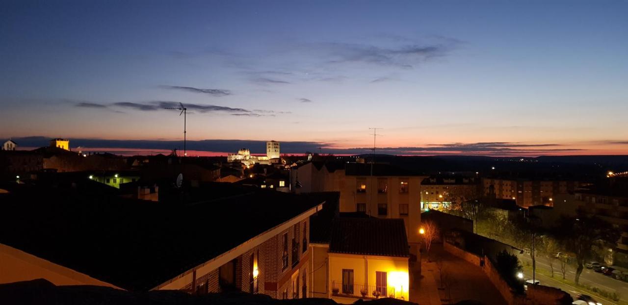 Apartamentos La Muralla Zamora Buitenkant foto